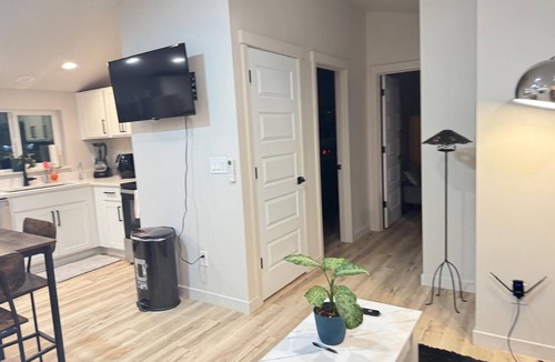 Hilltop House | Brand-New Furnished 2BR 1 Bath Unit. Central Tacoma