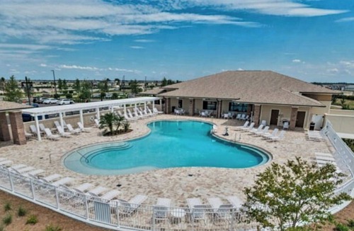 Sumter County House | Brand New | Golf Cart Included | Walk to Saluki