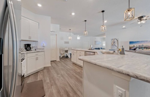 Lakeland House | Brand New Home w/King Bed