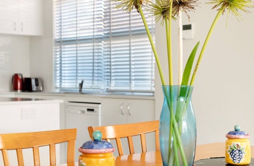 Bayswater House | Brand New House in Central Location For Non Smokers Only