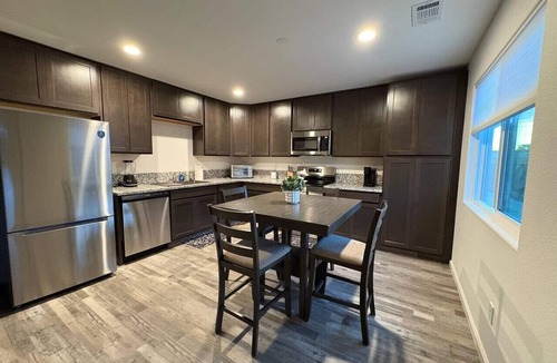 Turlock Apartment | Brand New Listing: Modern 2 Bdr | Heart of Turlock