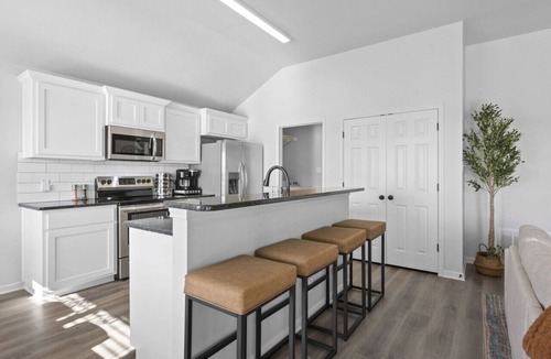 Leon Junction House | Brand-New Med District Home