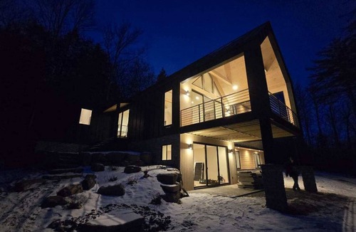 Windham House | Brand NEW MINT Windham 5BR/4.5BA home on 5 acre, wooded hilltop.