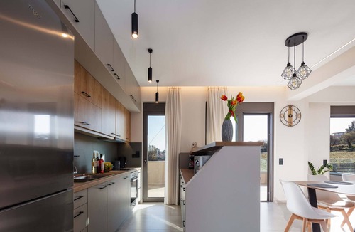 Panormos Villa | Brand new modern villa, no car needed!