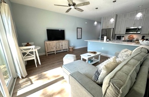 Tropic House | Brand new riverfront luxurious townhome with Interior designer finishes.