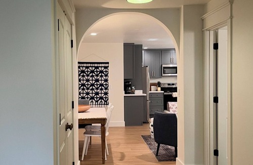 Alki House | Brand new separate apt from brand new house in Alki. Steps to water!