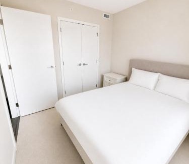 Vancouver South Apartment | Brand-New Skyline Modern 2BR Near Oakridge Park Mall and Canada Line