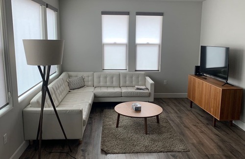 Davis House | Brand New Spacious 3 bedroom House, 2.5 miles away from UCD