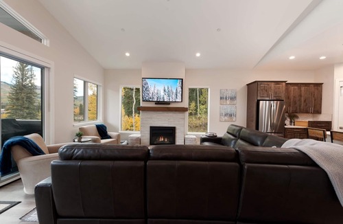 Purgatory House | Brand new townhome across from Purgatory - Hot Tub/Views/Arcade Game/Shuttle