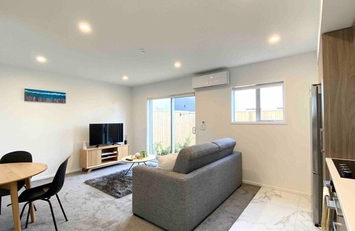 Christchurch City Centre Villa | Brand new townhouse on Armagh|city centre