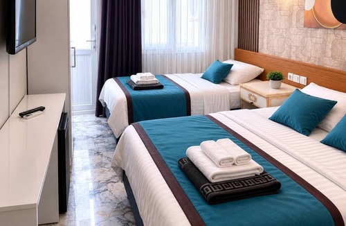 Camlık Mahallesi Hotel | Brand otel