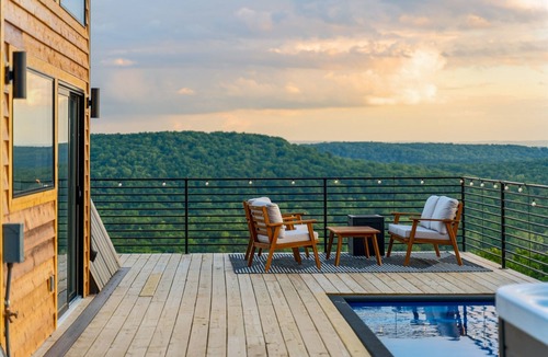 Omaha Ski Chalet | Branson A-Frame | LakeView·HotTub·Pool