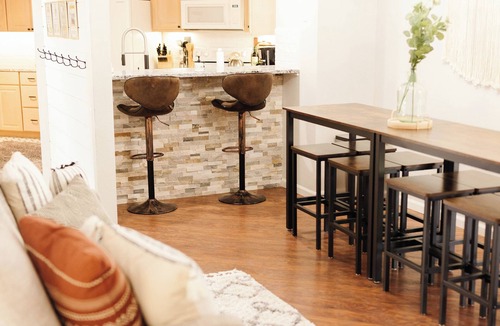 Table Rock Condo | Branson Boho 1 Gated on GROUND FLOOR FULLY REDONE 2 king beds, 2 full bath!