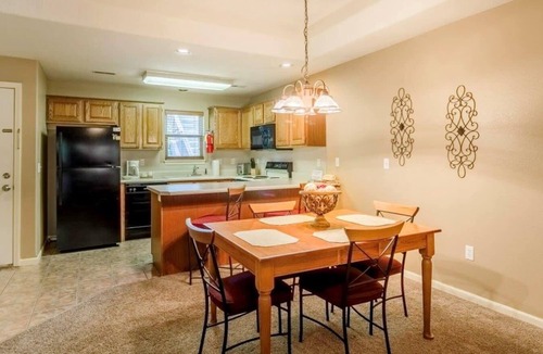 Branson West Apartment | Branson Condo at Stonebridge Golf Resort with Pool and Wi-Fi close to Silver Dol