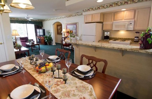 Table Rock Villa | Branson | Easy Lake Retreat | Pool + Lake