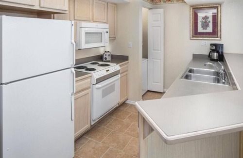 Table Rock Villa | Branson | Relaxing Lake Retreat | Pool + Lake