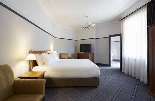 Barton Hotel | Brassey Hotel