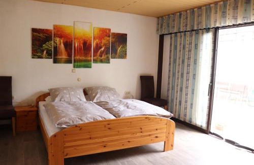 Bullay Apartment | Brautrockstube
