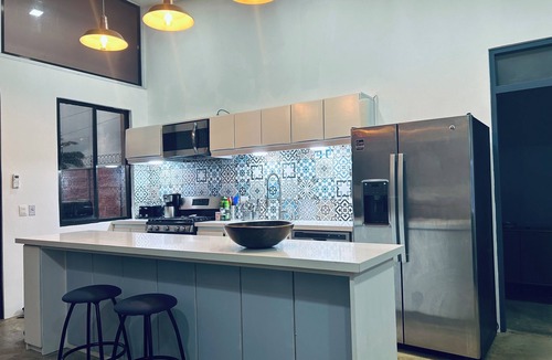 Matapalo House | Bravos blue paradise.
