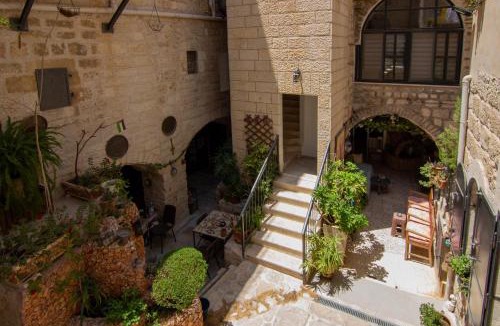 Bethlehem Apartment | BREAD HOUSE