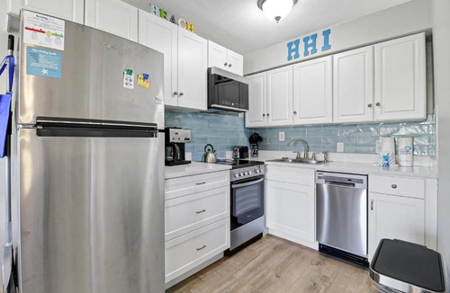 North Forest Beach Apartment | Breakers 220 Oceanfront Condo, Direct Beach Access, Heated Pool, Elevator, Renovated, Coligny Beach, Vacation Rental HHI LLC