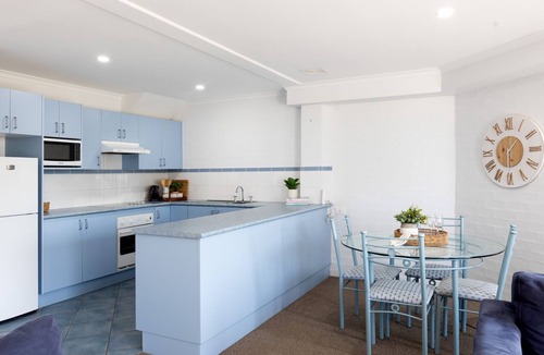 Mollymook Apartment | Breakers 6 - Located in the golden triangle of Beautiful Mollymook