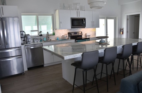 Bodden Town House | Breakers View Beach house perfect place to relax, unwind, sun, swim, snorkel t
