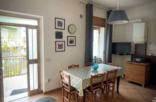 Avigliano Apartment | Breaking Bed: cozy retreat in the heart of Basilicata
