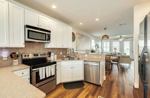 Red Fish Cove Condo | Breaking Waves - Open Airy Beautiful Ocean Views!