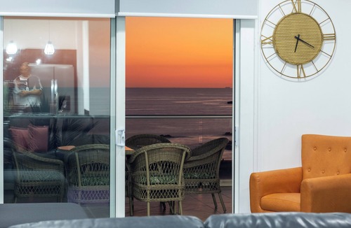 Barrio Los Faroles Apartment | Breakwater Point 503