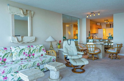 Honokowai Condo | Breathtaking Beachfront/Oceanfront, Luxury, Serenity, Perfect for a Honeymoon
