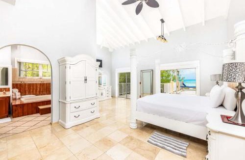 Ocean Point Apartment | Breathtaking Chalk Sound Private Pool Sunset Villa
