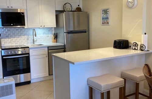 Vanderbilt Beach Condo | Breathtaking direct view of GULF of Mexico and SUNSET from the room!