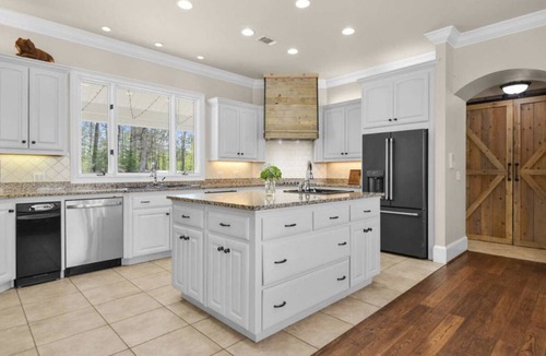 Ellijay House | Breathtaking estate inground pool and hot tub sleeps 16-20!IWedding venue onsite