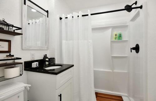 Daytona Beach Shores House | Breathtaking King Suite #9 Steps to Daytona Beach