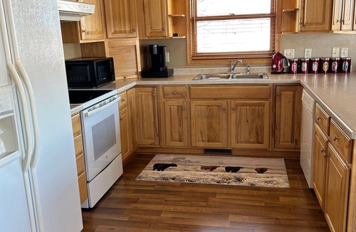Marshland Cabin | Breathtaking log cabin with stunning views. WILDROSE welcomes you! Hot tub ROCKS