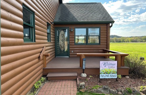 Marshland Cabin | Breathtaking log cabin with stunning views. WILDROSE welcomes you! Hot tub ROCKS
