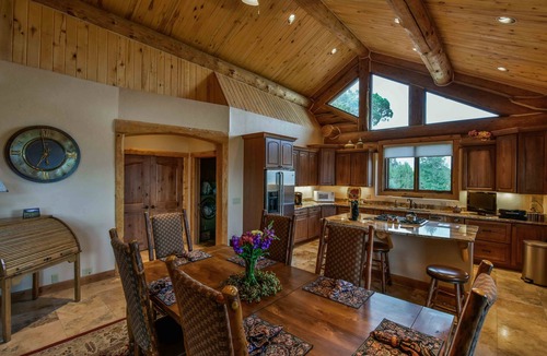 Pleasant Valley House | Breathtaking luxury log home on 44 acres. Two primary suites. STR-1-2024-053.