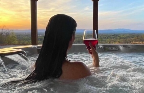 Morganton House | Breathtaking Mountain Retreat; Relax and Rejuvenate with Unmatched Scenic Beauty