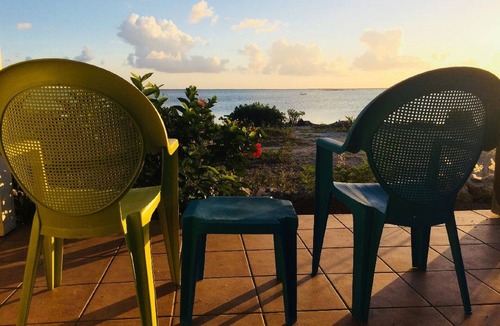 Cartwright House | Breathtaking oceanfront sunsets! Bonefishing oasis! 10 mins to Deans Blue Hole!