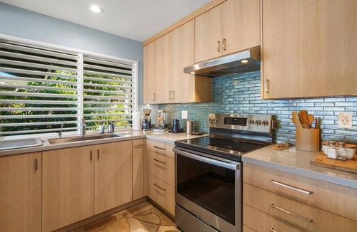 Napili House | Breathtaking Oceanfront Home Bungalow with Stunning Full 280 Degree Ocean Views