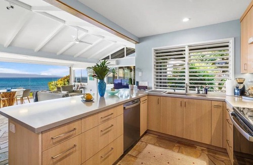 Napili House | Breathtaking Oceanfront Home Bungalow with Stunning Full 280 Degree Ocean Views