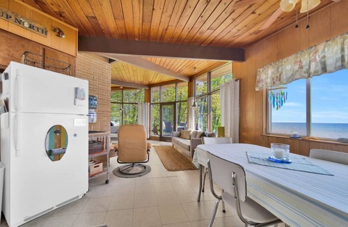 Lexington House | Breathtaking Panoramic Views! Lake Huron & Lex!