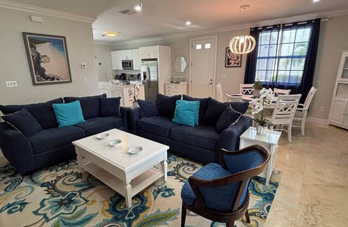 Palm Cay Condo | Breathtaking Pool Front 3-Bedroom Condo, Just 8-Min Walk to Pristine Beach!