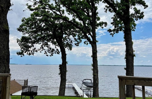 Winneconne House | Breathtaking sunsets over the lake.