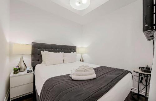 Bay Street Corridor Apartment | Breathtaking View 2 Bedroom in the Heart of Downtown Toronto