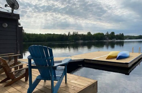 Port Carling Cottage | Breathtaking View Lake Front Cottage