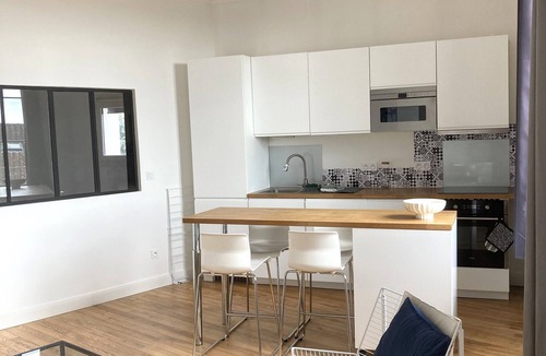 Saint Seurin - Fondaudege Apartment | Breathtaking view over the rooftops of Bordeaux! Magical