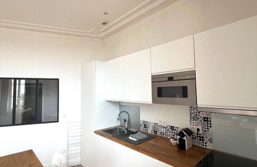 Saint Seurin - Fondaudege Apartment | Breathtaking view over the rooftops of Bordeaux! Magical