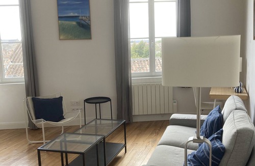 Saint Seurin - Fondaudege Apartment | Breathtaking view over the rooftops of Bordeaux! Magical